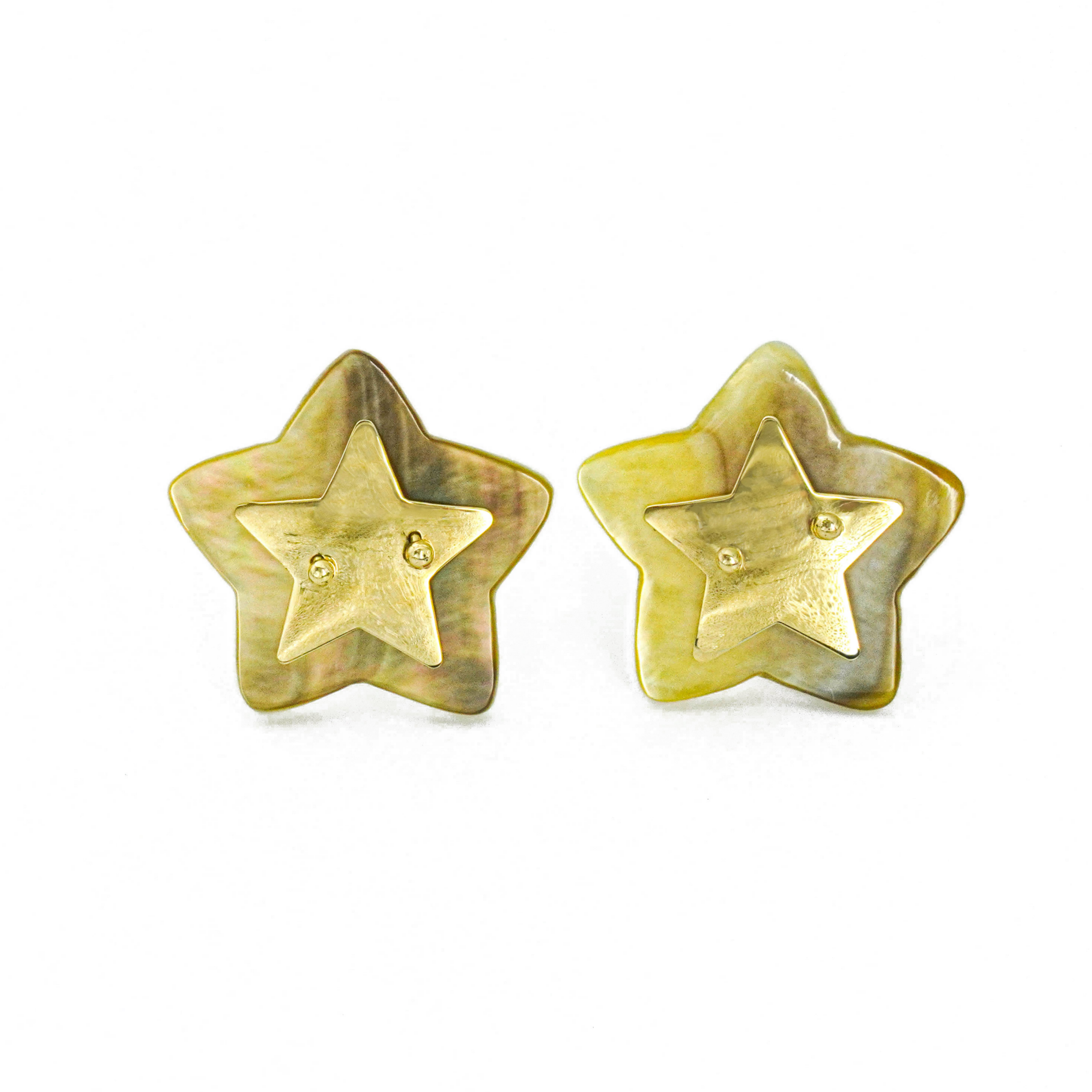 GOLD STAR OYSTER EARRINGS