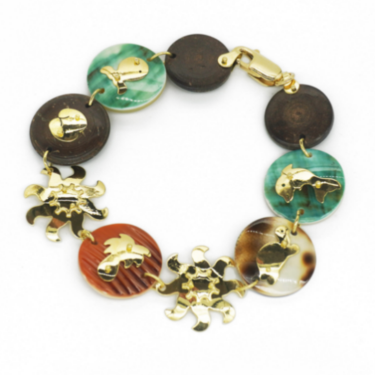 MULTI-COLOURED SHELL BRACELET